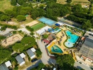 Le Pearl - Village Club
